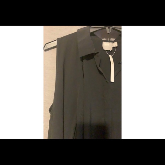 Cold Shoulder Top - Picture 4 of 4